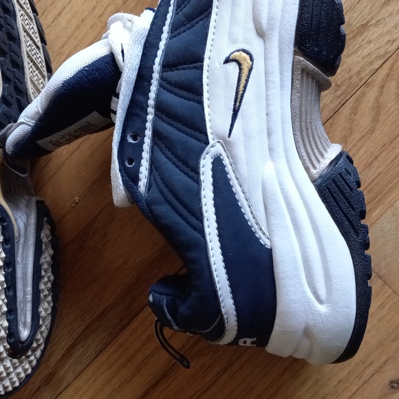 Size 7.5 NIKE Air Cross Training Runners Vintage1999 Leather - Picture 13 of 16